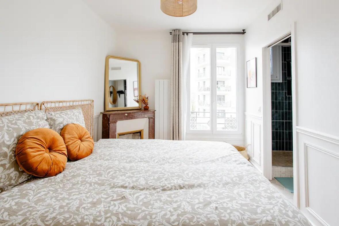 Charmant Appartement Cosy A Сюрен Экстерьер фото